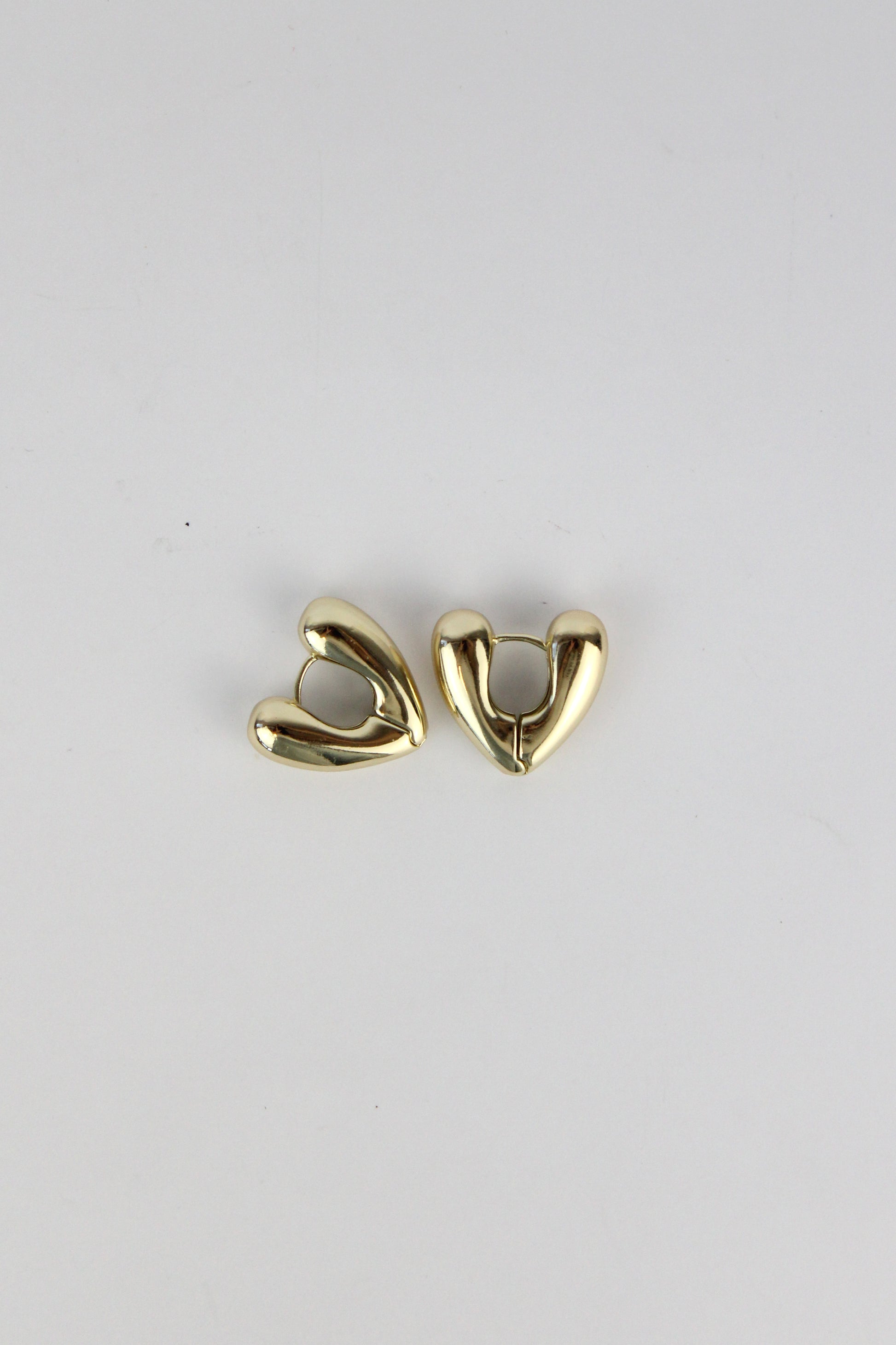 HU 12002 Arracada corazón