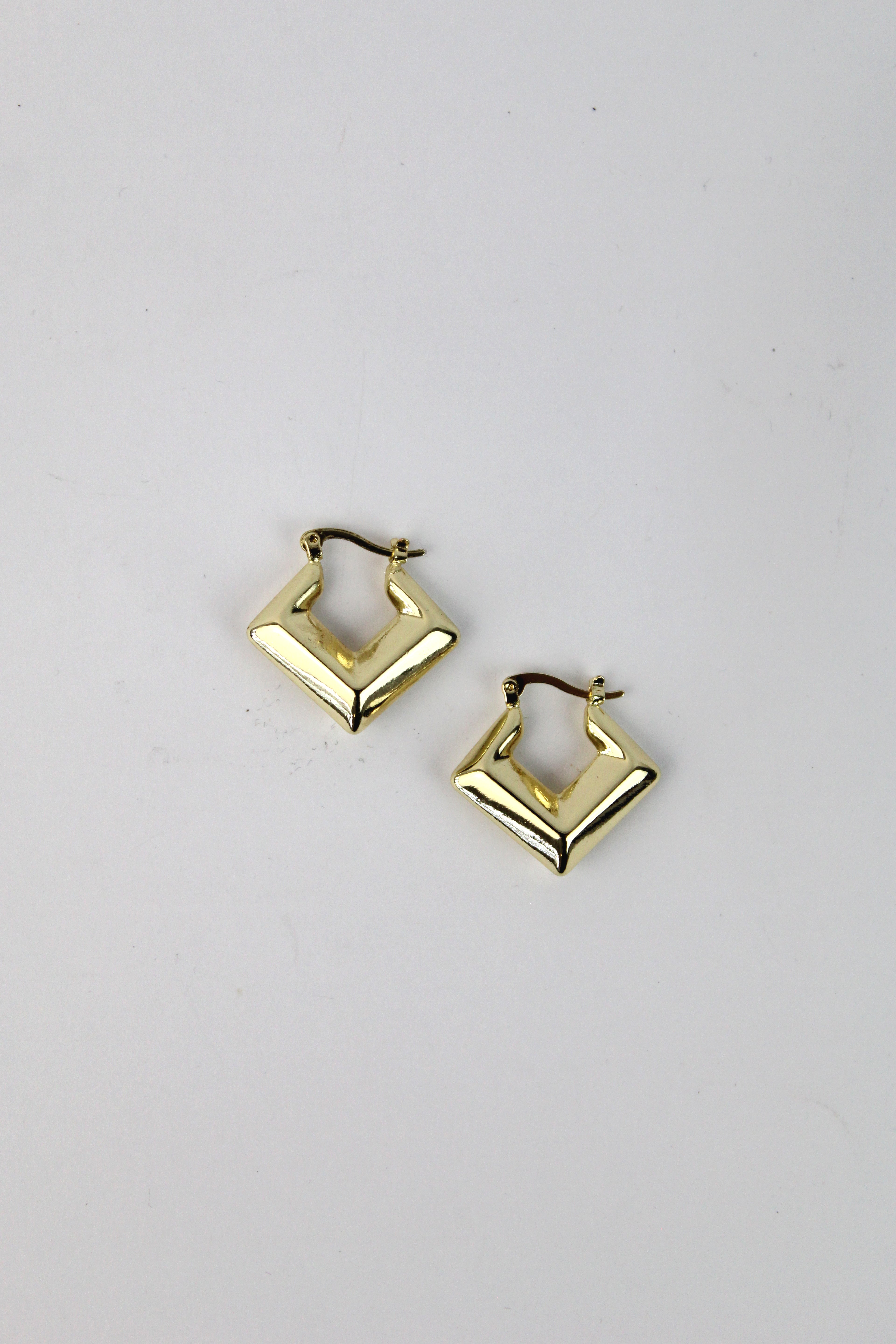 HU13010 Arracada cuadro