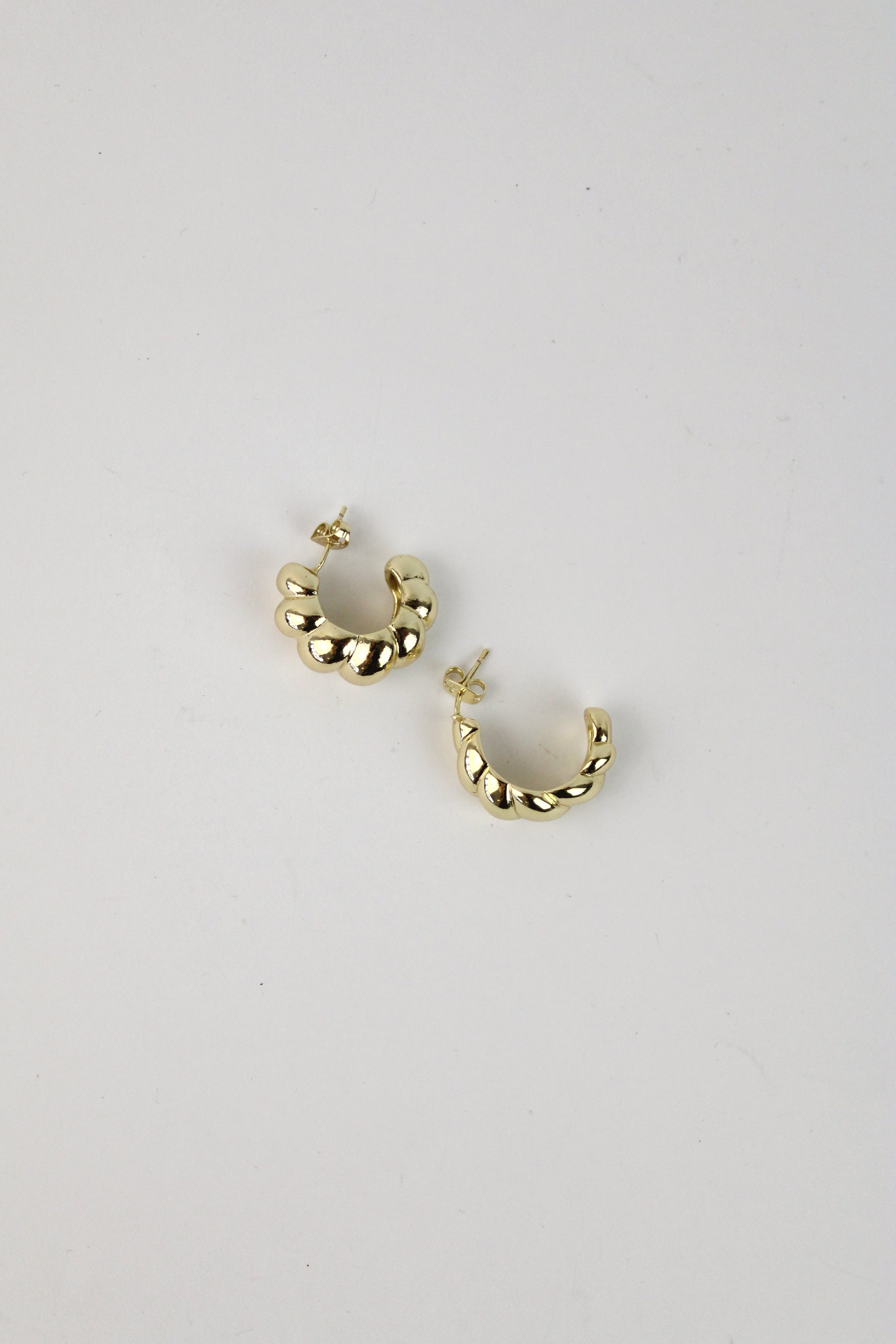 HU 1200 Arete semi arracada caracol