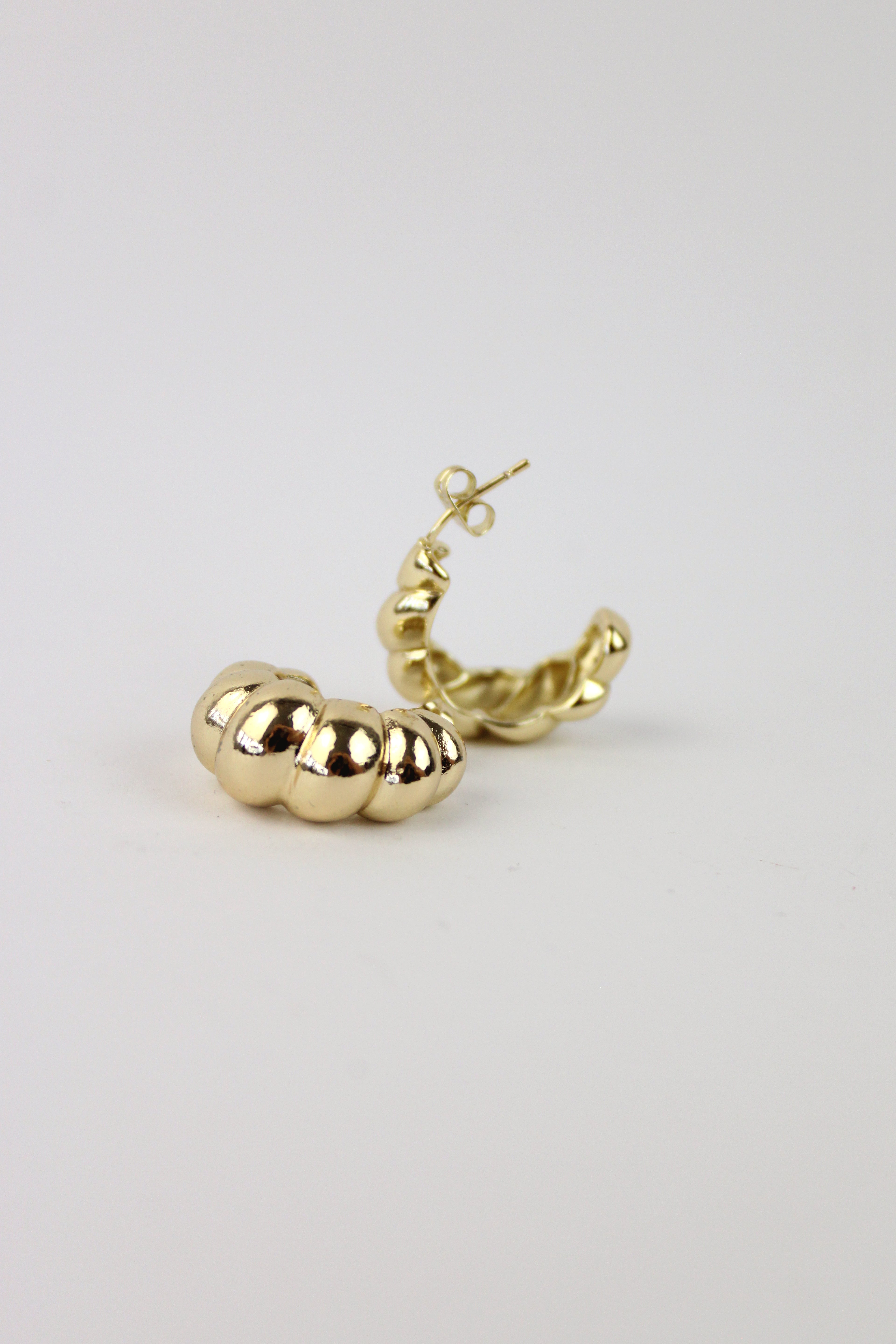 HU 1200 Arete semi arracada caracol