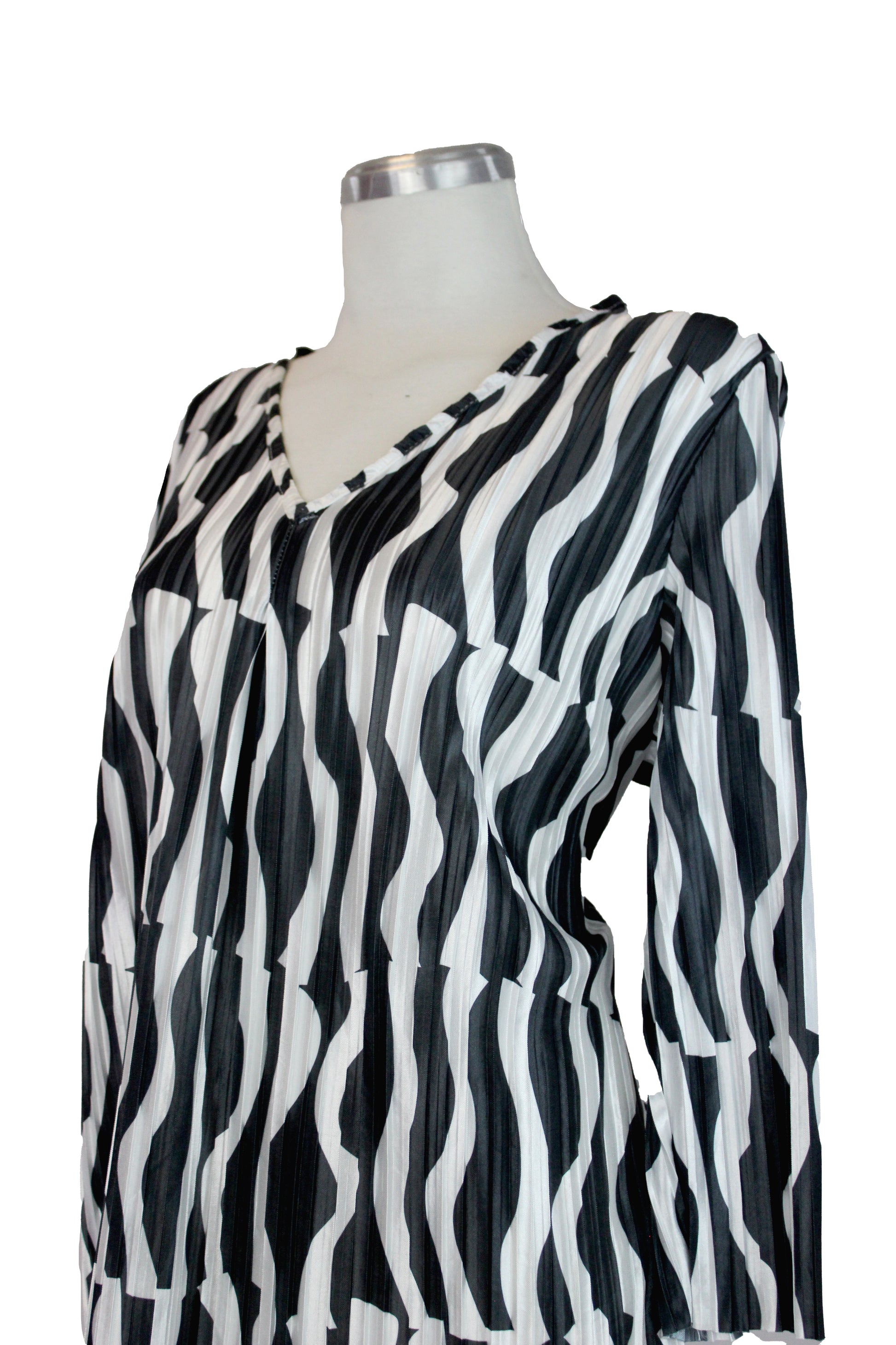 M2440 Blusa Cuello V Tableada Estampado Ondas