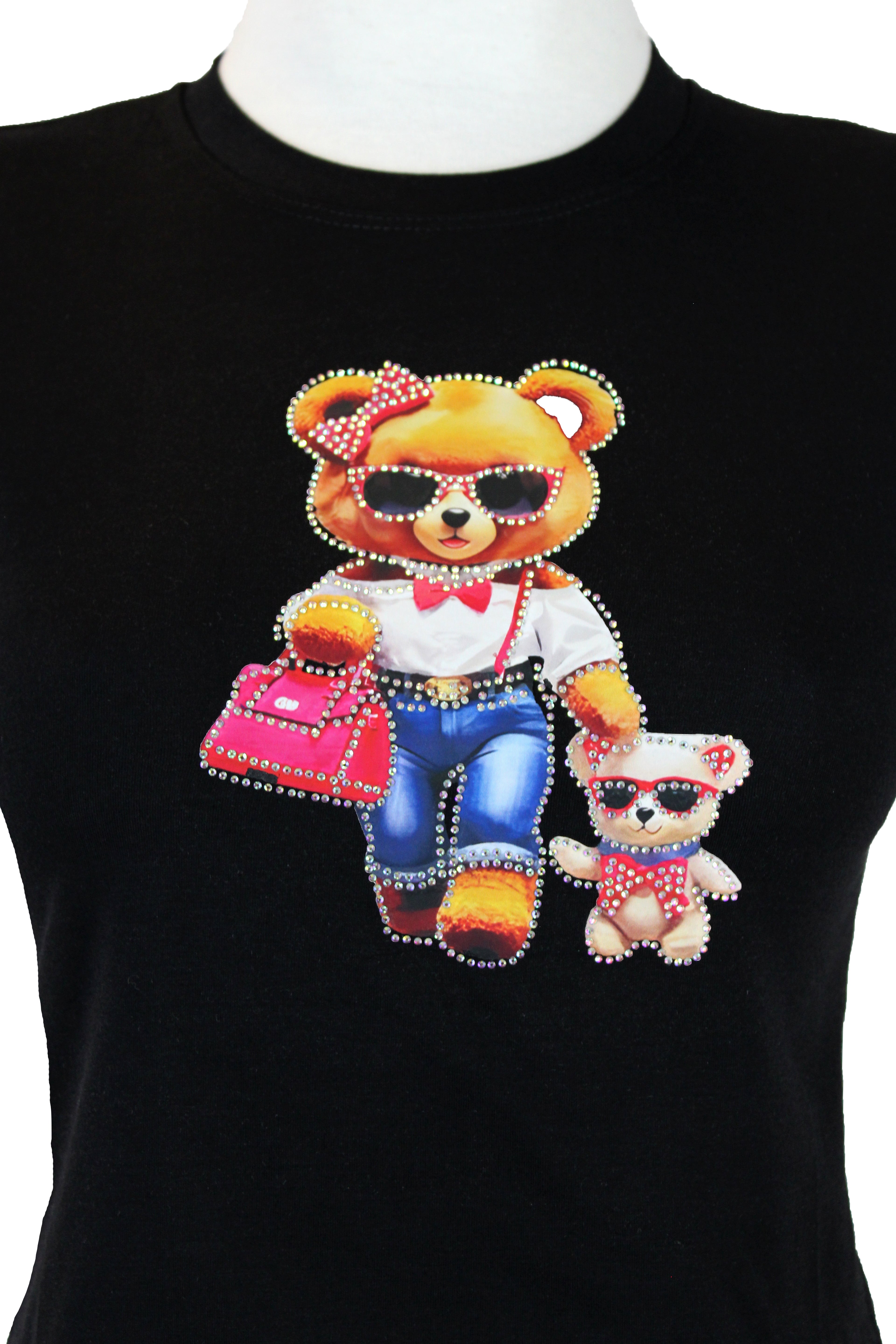 CLYF-90168 Blusa Corta Con Estampado De Oso Y Pedrería