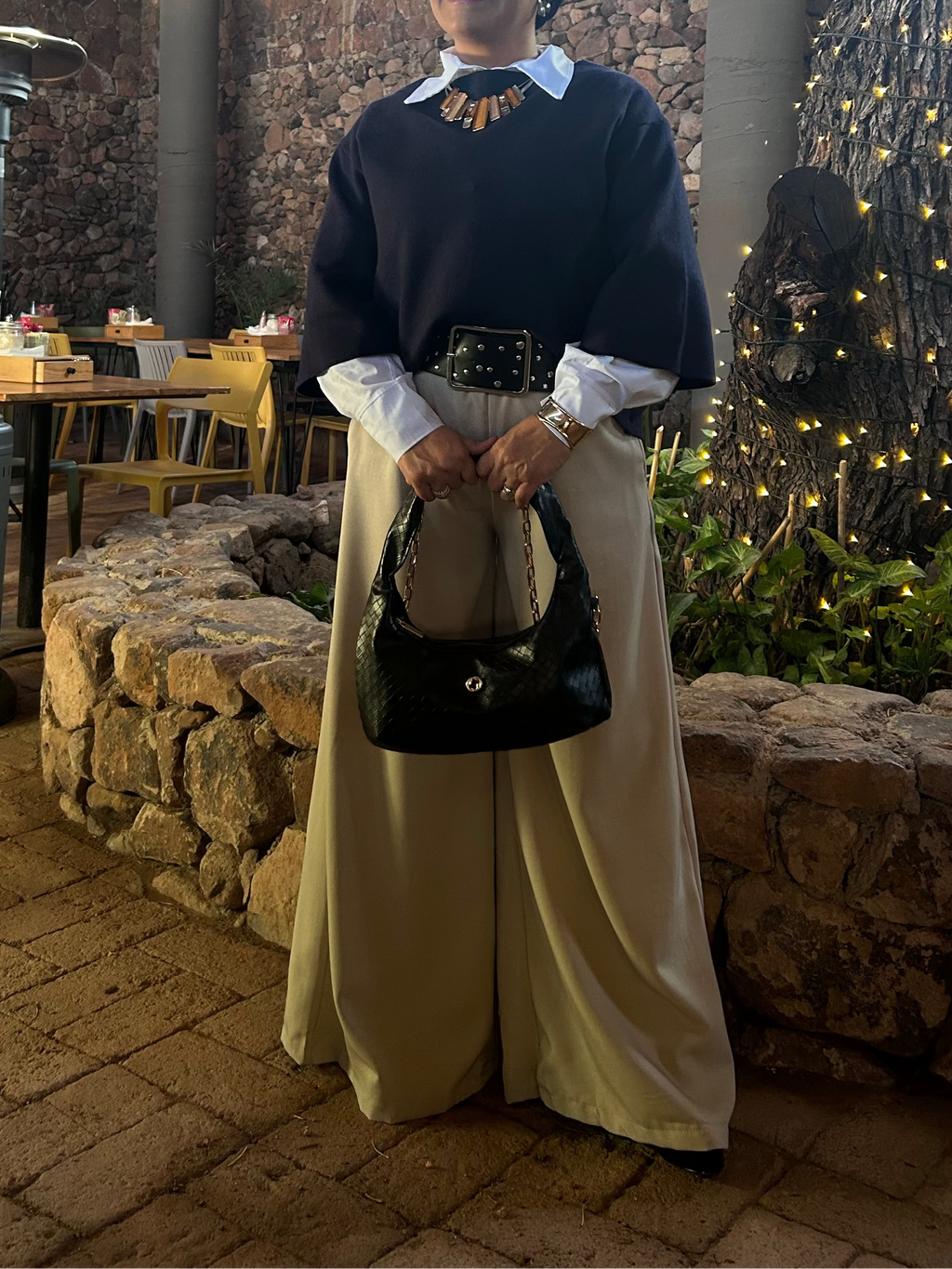 2301 Bolso Pequeño Negro Cadena Dorada