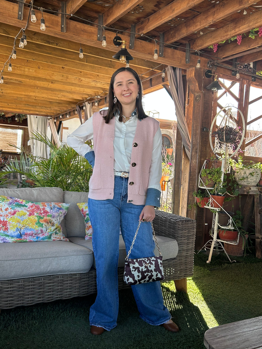 T3530 Chaleco Tejido Botones Dorados Arrugados