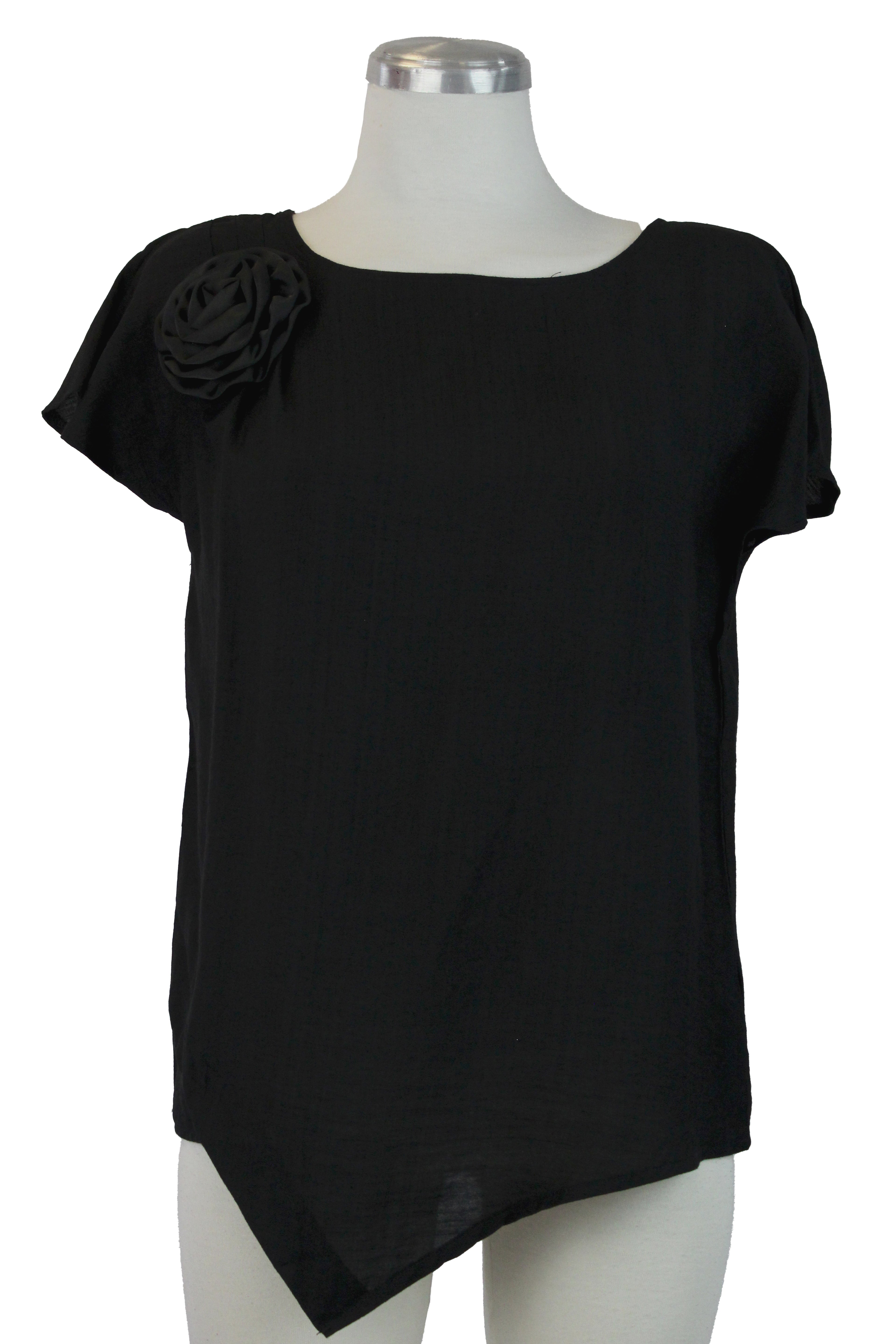 YM16067 Blusa Lisa Corte en Pico Flor en Hombro