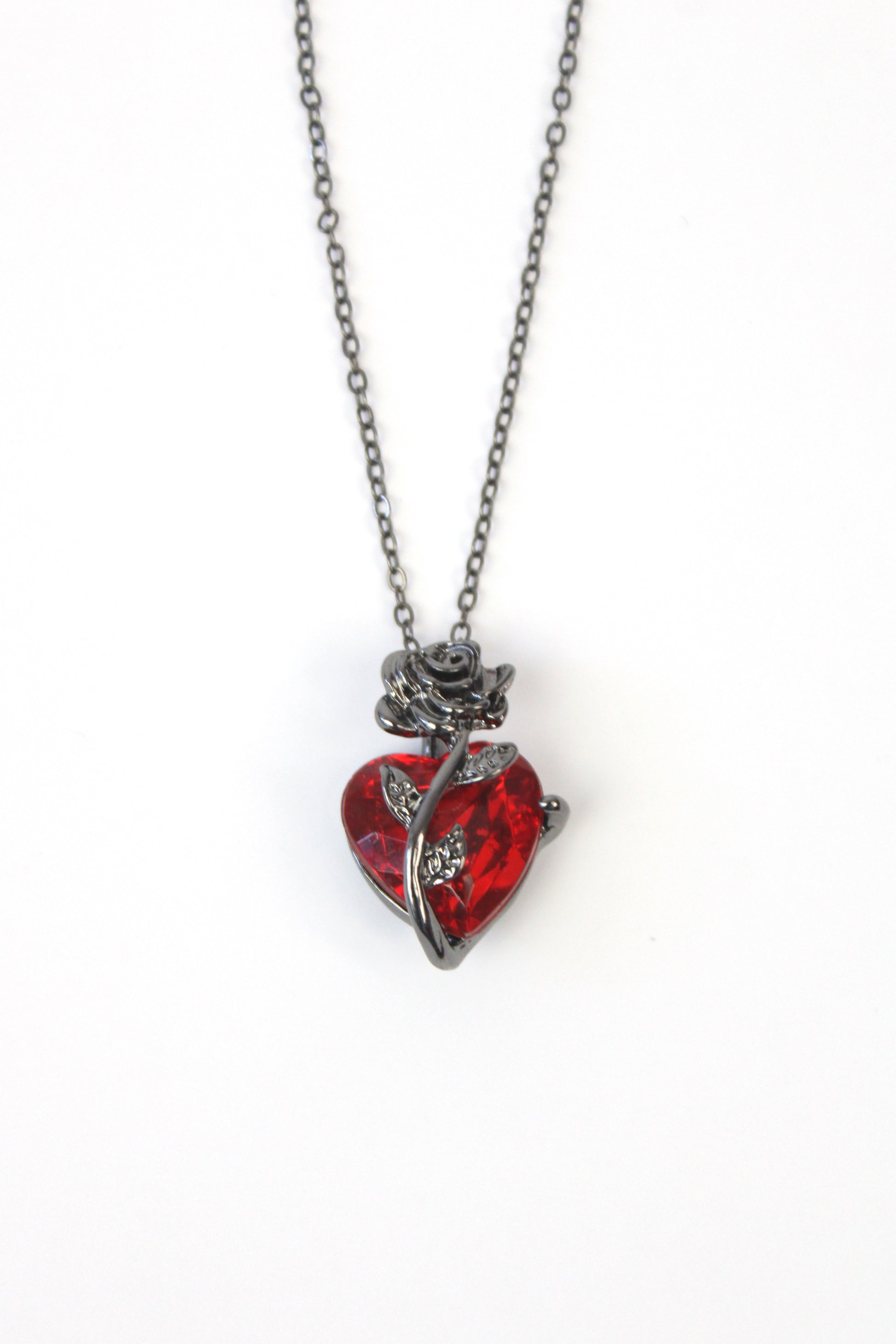 23C collar dije corazón piedra con flor