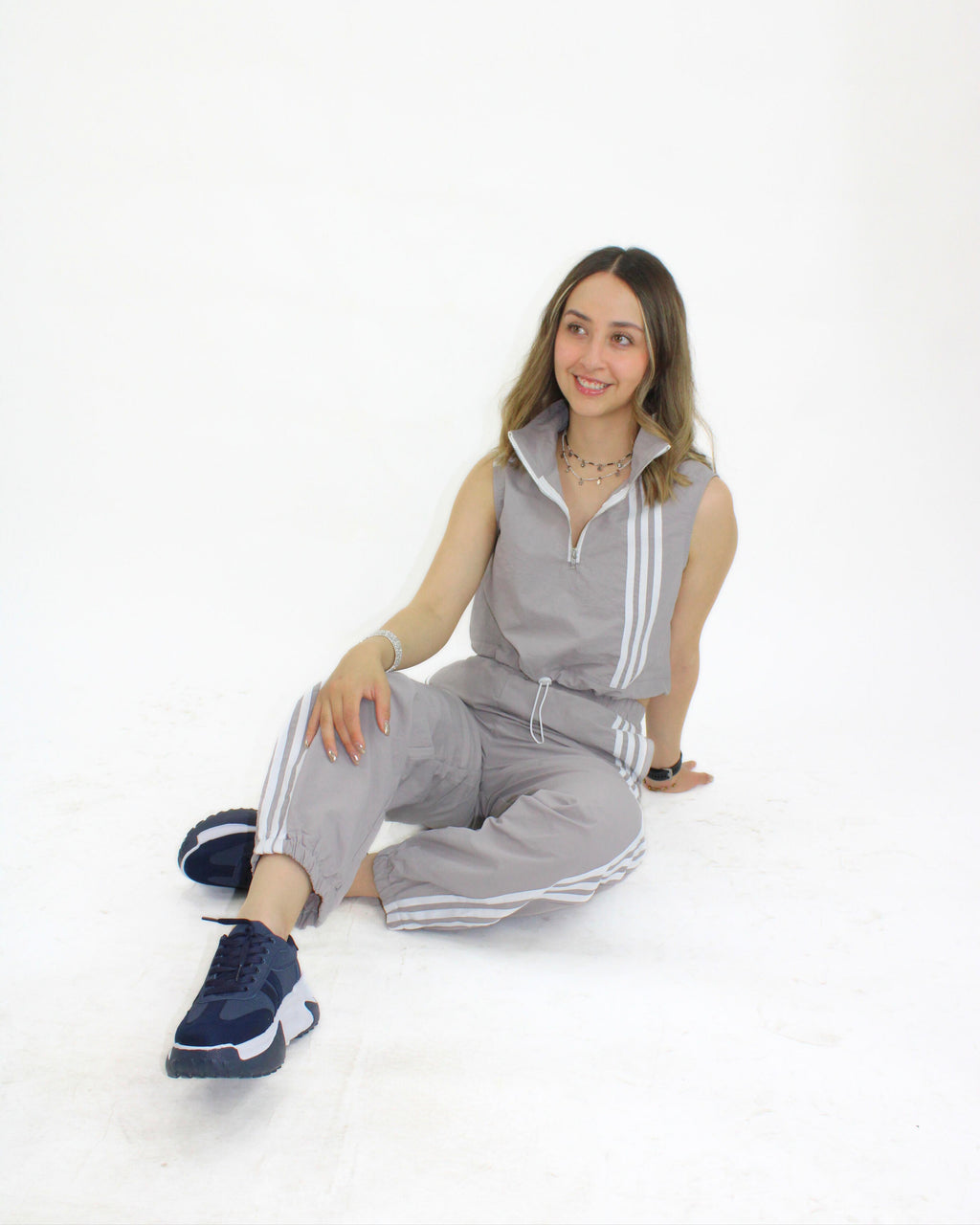 GH23557 Conjunto Pantalón Chaleco Deportivo Rayas