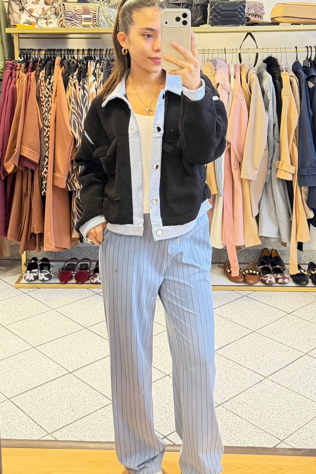 ZH-1657 Pantalón Ancho Diseño Líneas Olan Superior