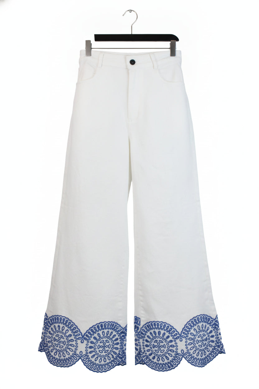 LM1100 Pantalón Pierna Ancha Bordado Inferior