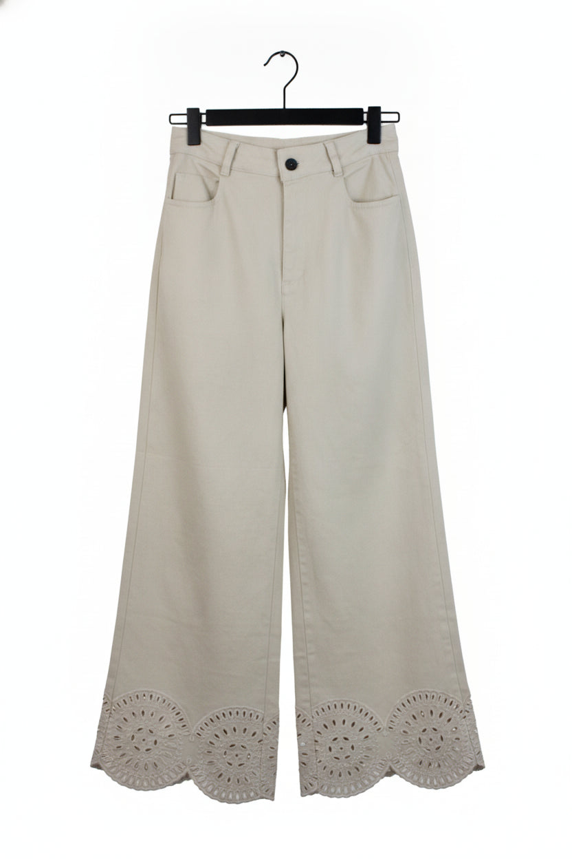 LM1100 Pantalón Pierna Ancha Bordado Inferior