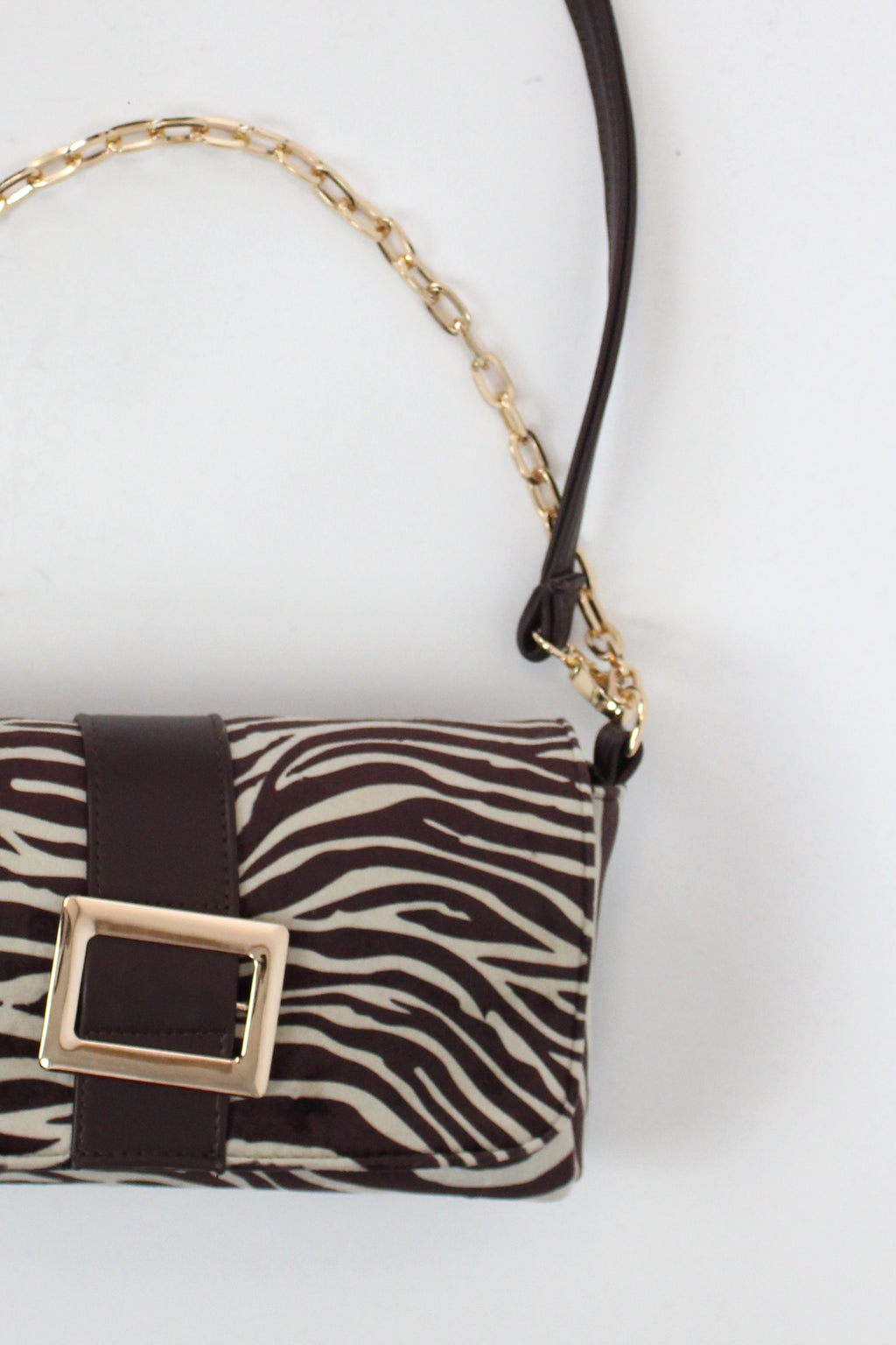 2148 Bolsa Rectangular Zebra Cafe Terciopelo y Hebilla