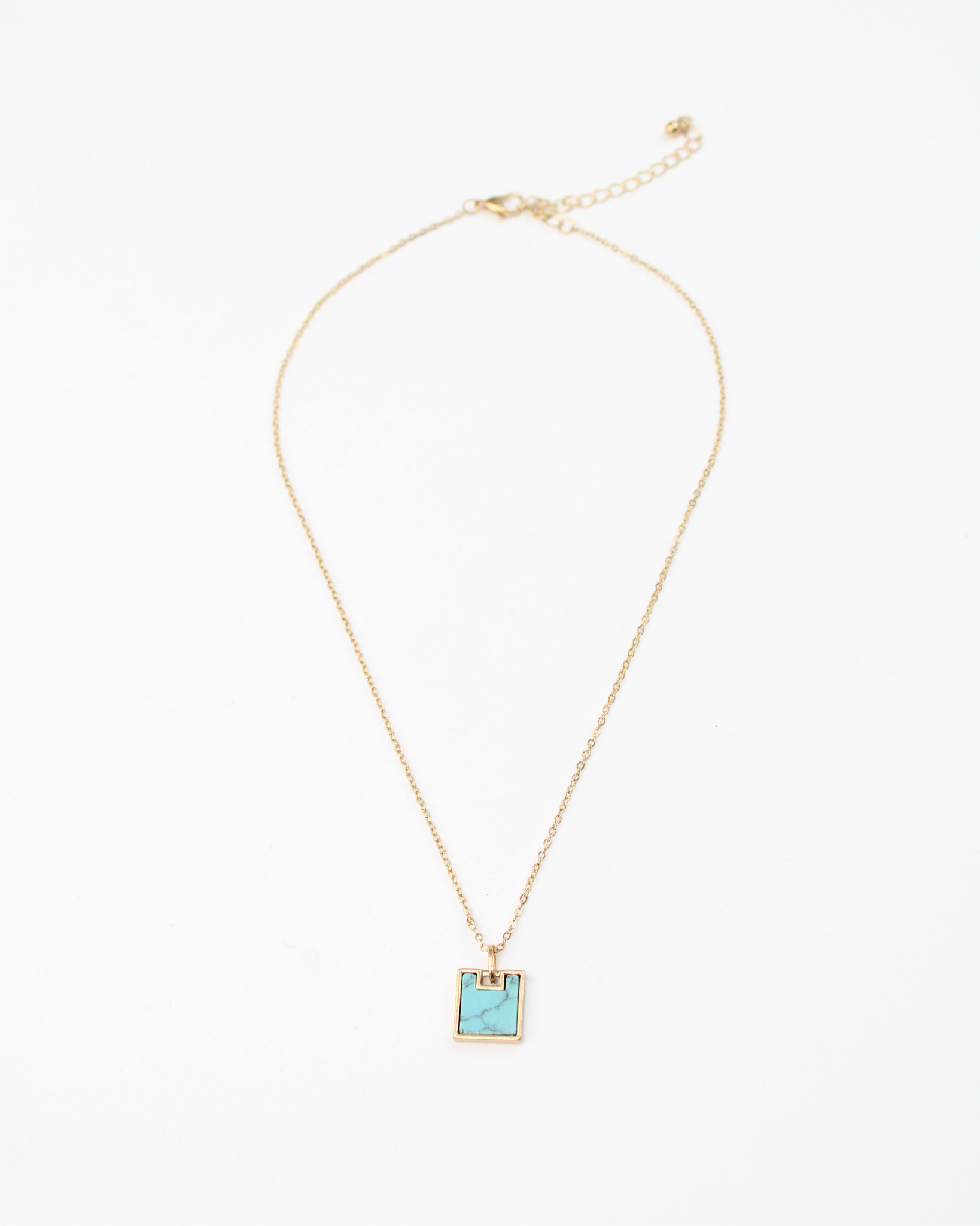 5750 Collar Doble Cadena y Piedra
