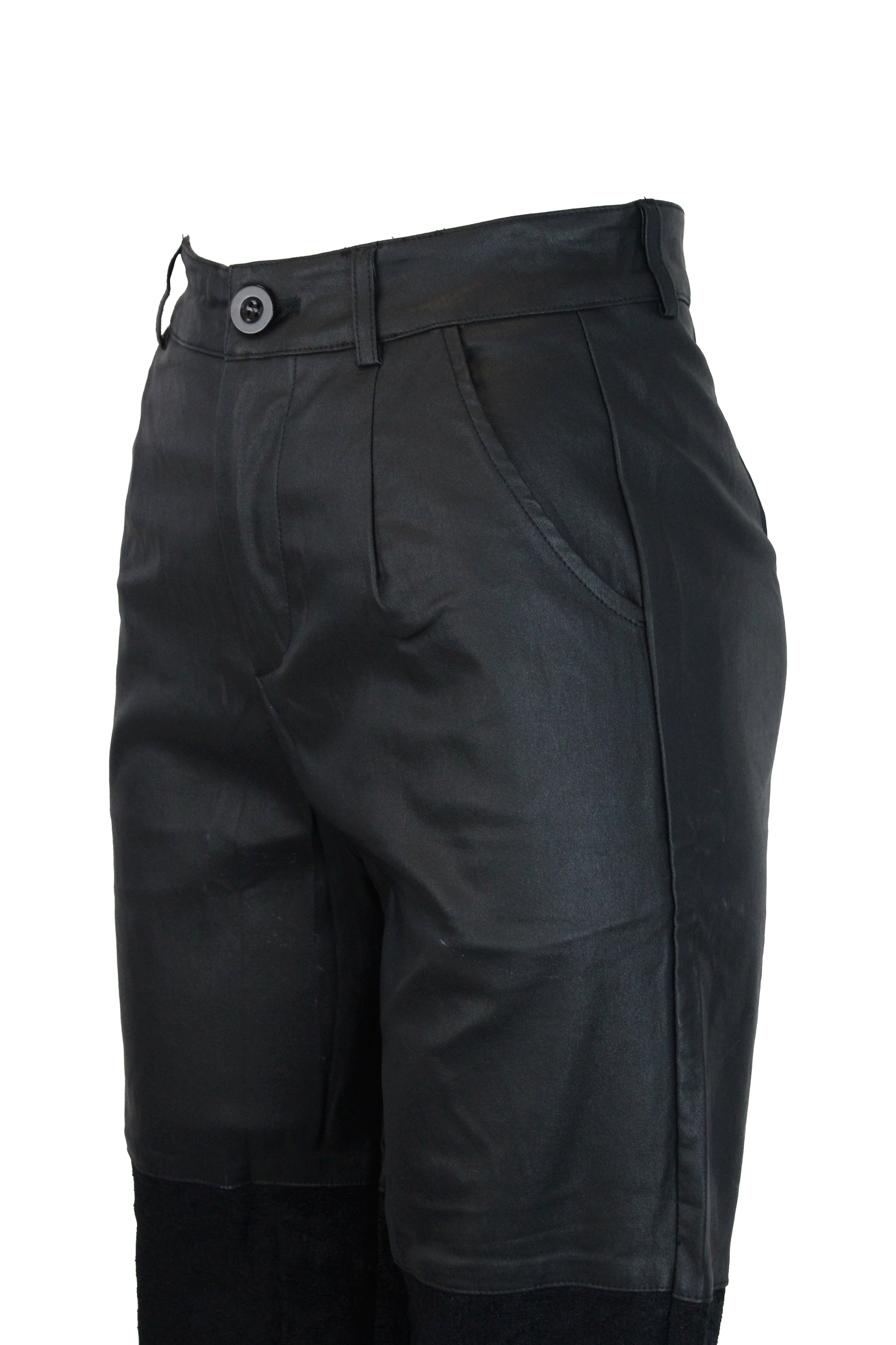 PS25890 Pantalón Mitad Vinipiel Mitad Flor Bordado