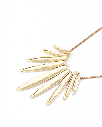 48731 Collar Corto De Dijes Largos