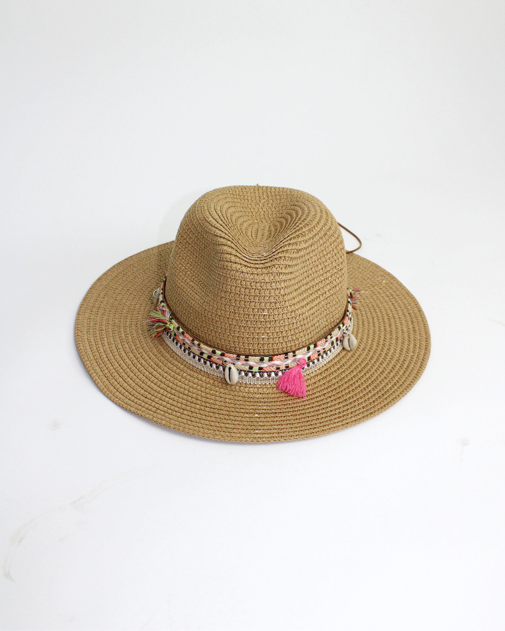 FH1187 Sombrero toquilla con motatas y conchas