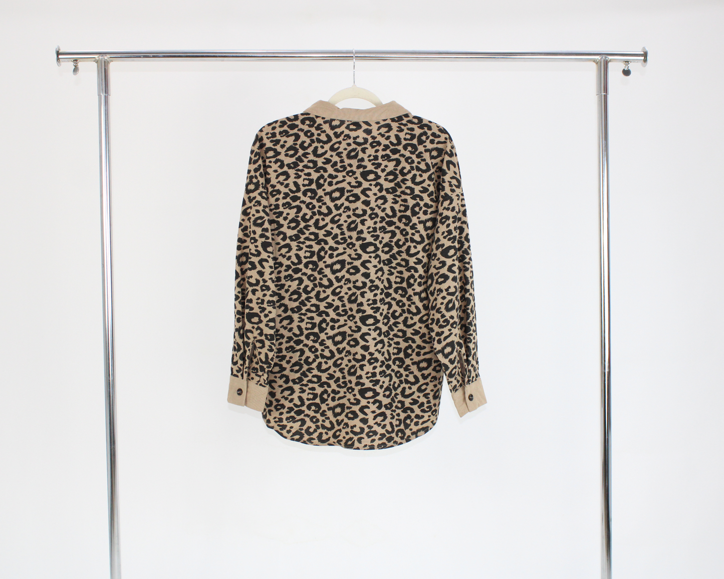 005ML24 Blusa Tipo Camisa Animal Print