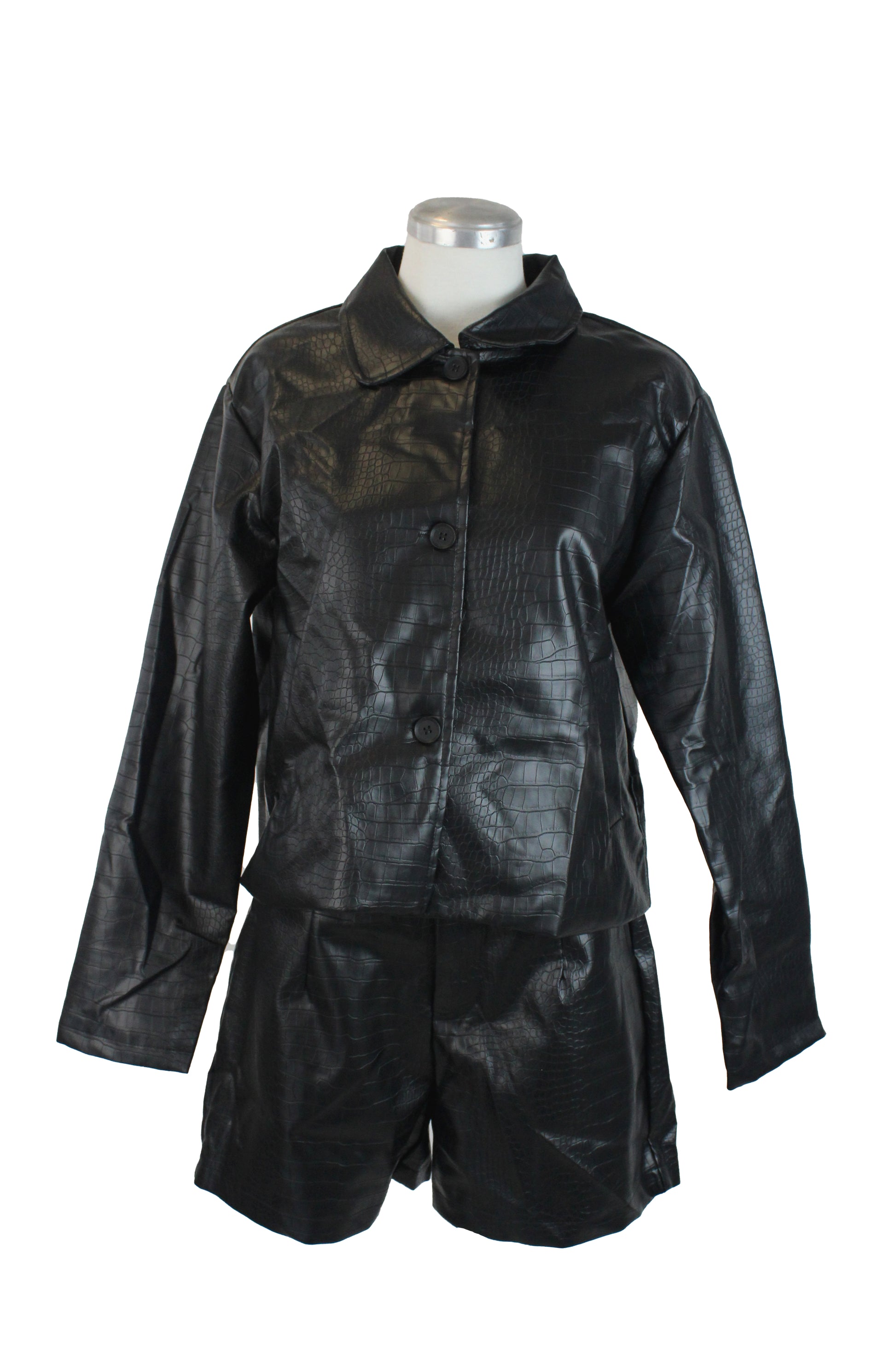 C272 Conjunto Piel Tipo Cocodrilo Short con Chamarra