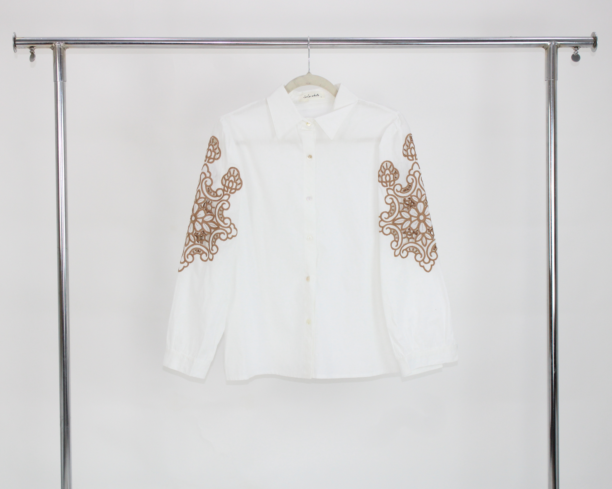 72269 Camisa tipo manta manga bordada
