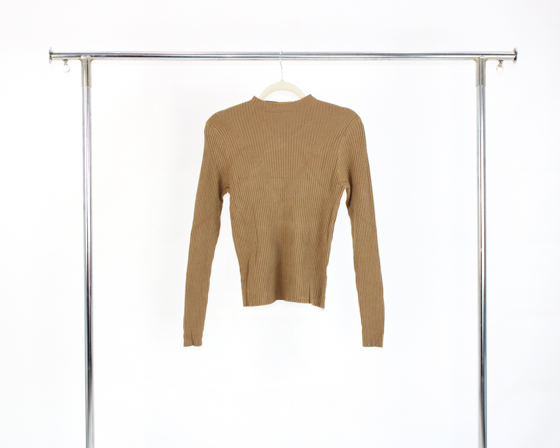 G241095R Sueter Acanalado V con Cuello Medio