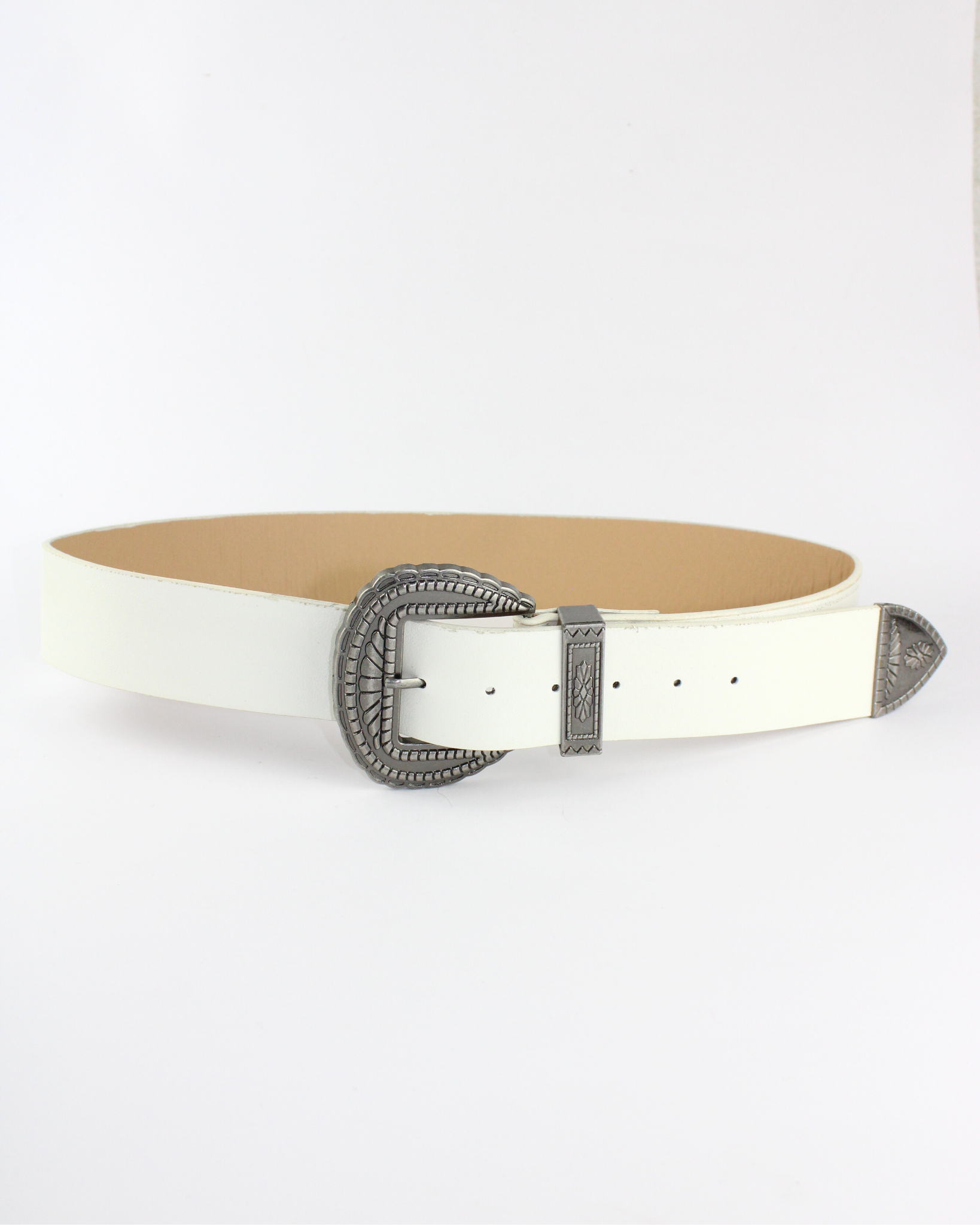 1406 Cinturón hebilla cuadrada grabada