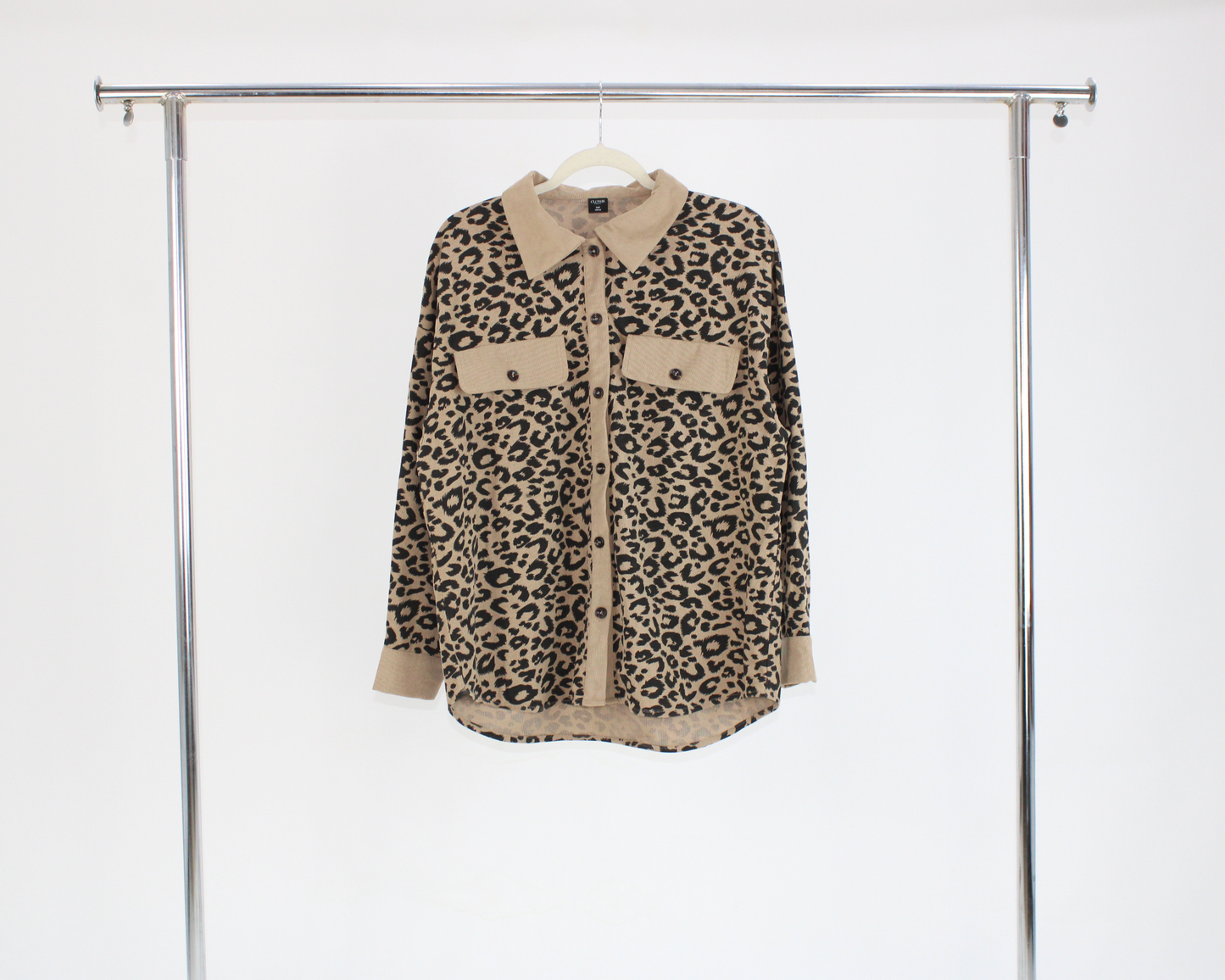 005ML24 Blusa Tipo Camisa Animal Print