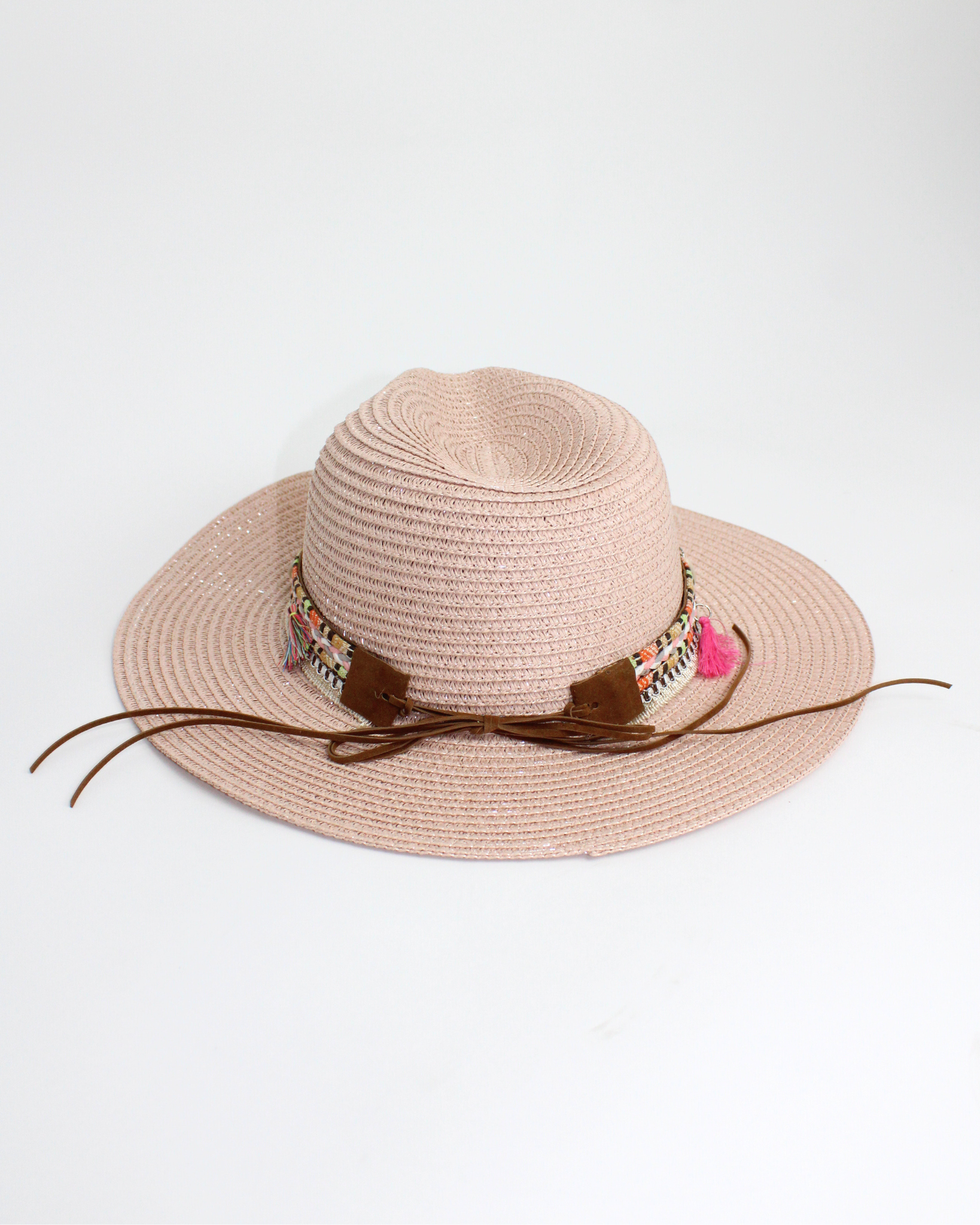 FH1187 Sombrero toquilla con motatas y conchas