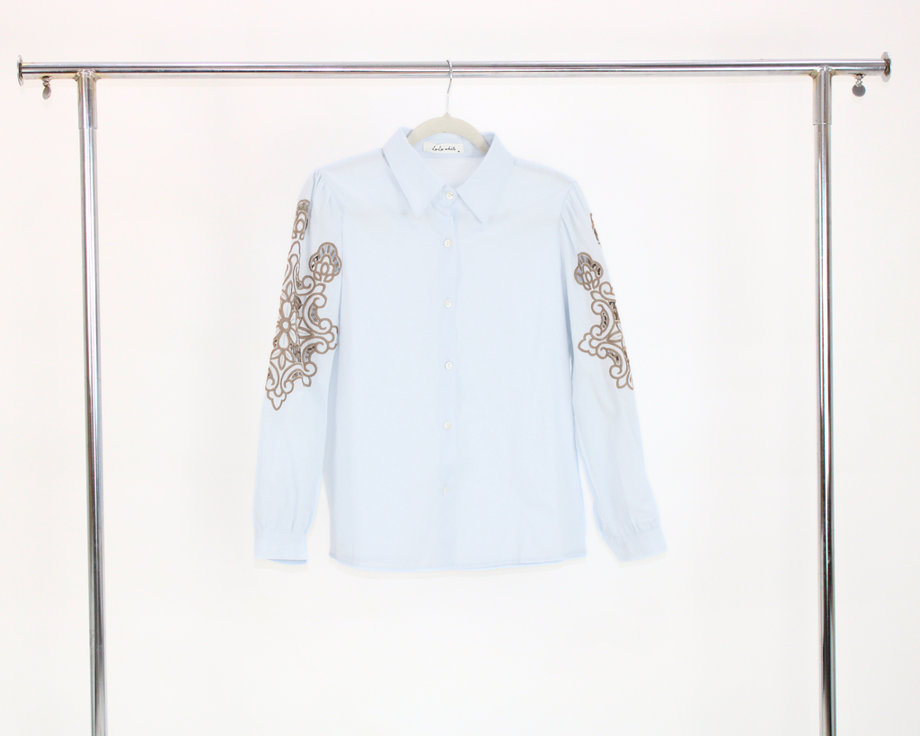 72269 Camisa tipo manta manga bordada