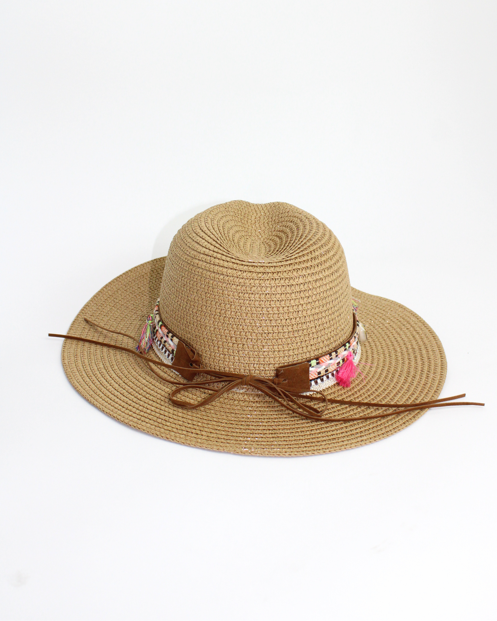 FH1187 Sombrero toquilla con motatas y conchas