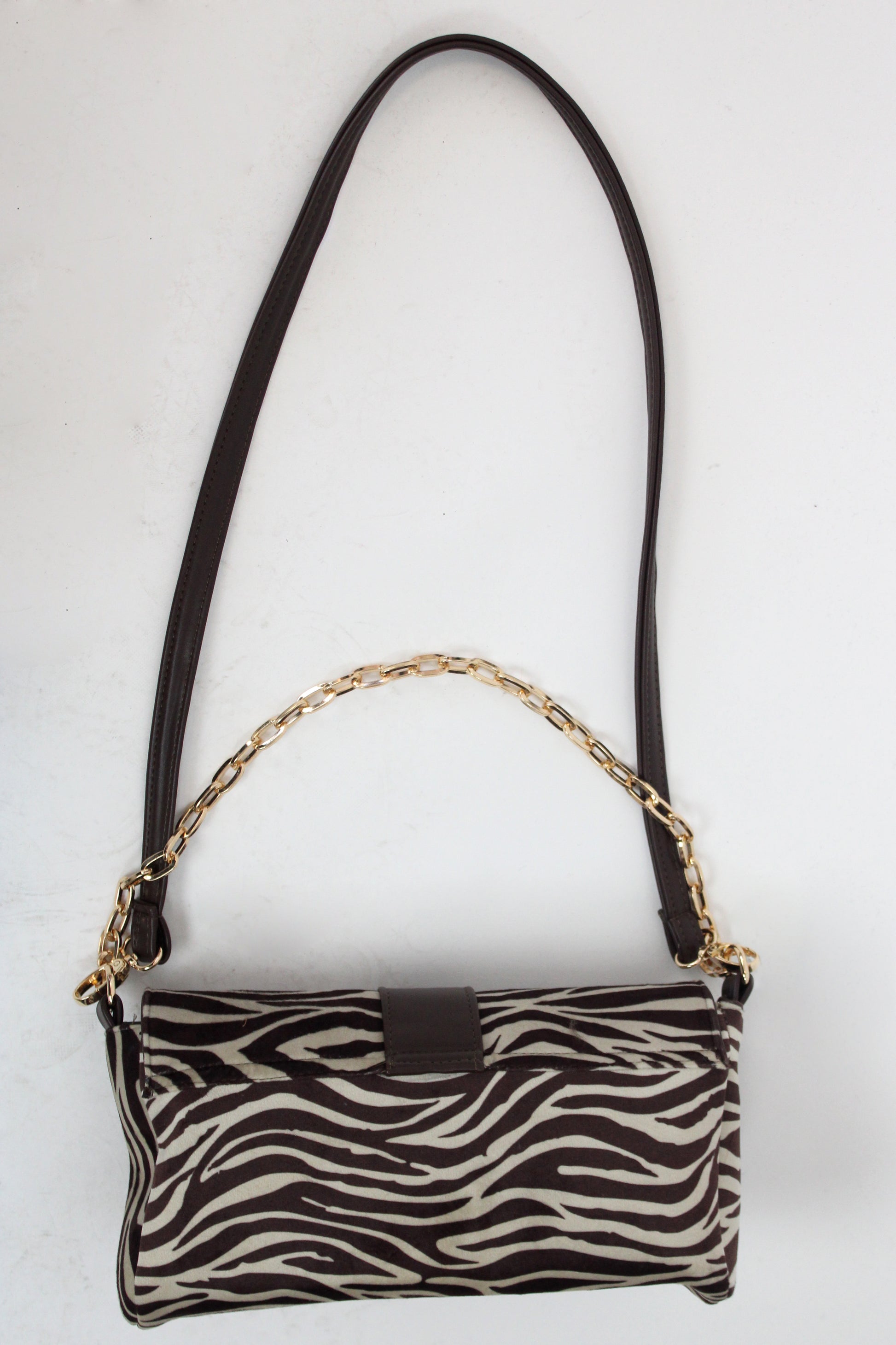 2148 Bolsa Rectangular Zebra Cafe Terciopelo y Hebilla
