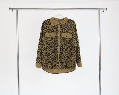 005ML24 Blusa Tipo Camisa Animal Print