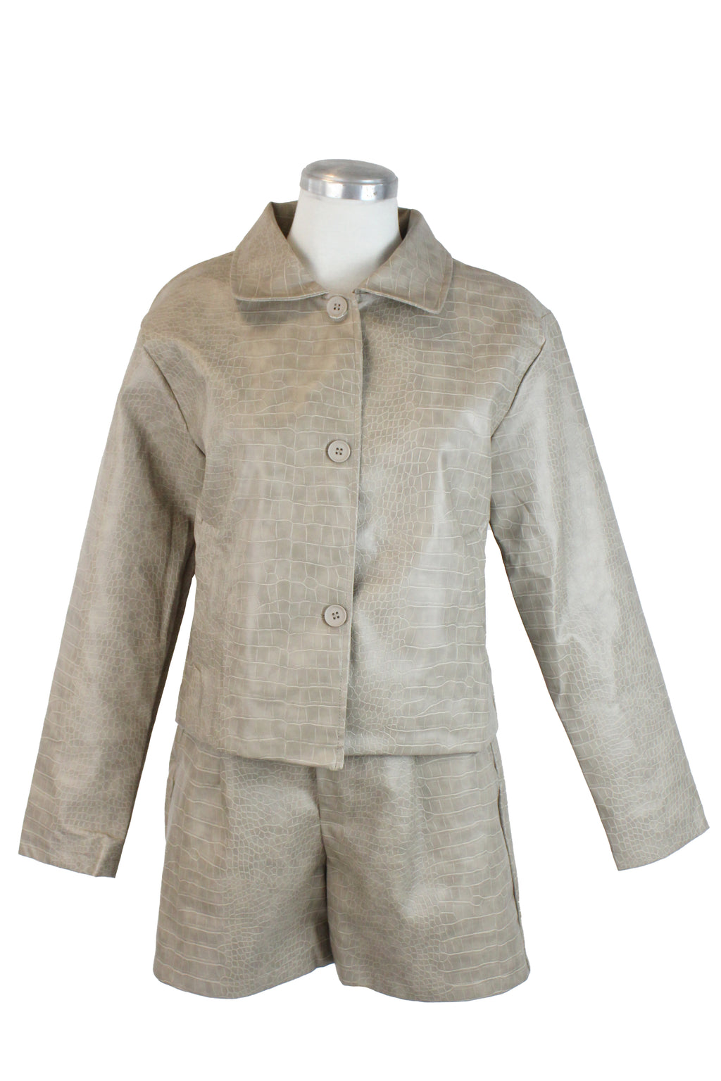C272 Conjunto Piel Tipo Cocodrilo Short con Chamarra