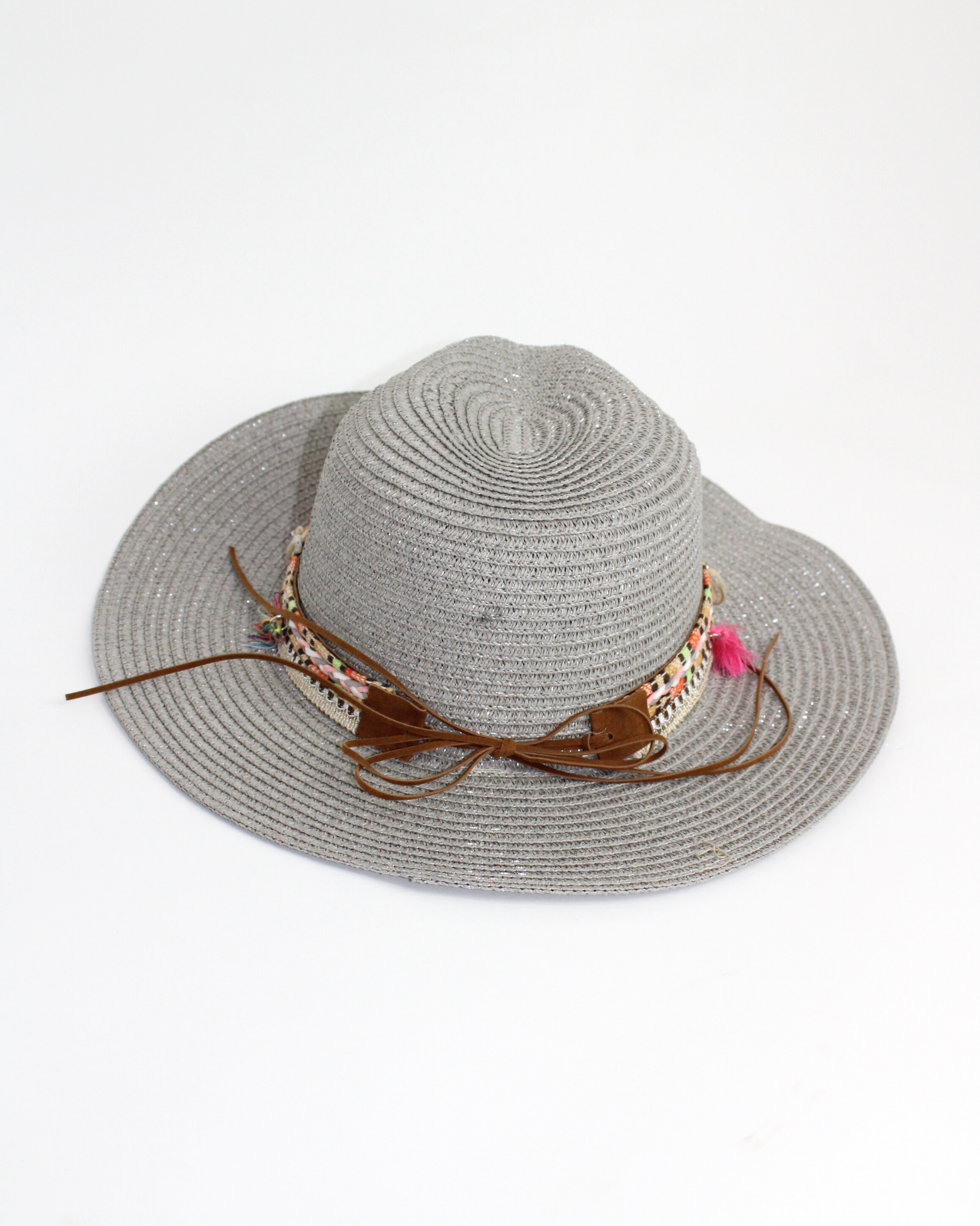 FH1187 Sombrero toquilla con motatas y conchas