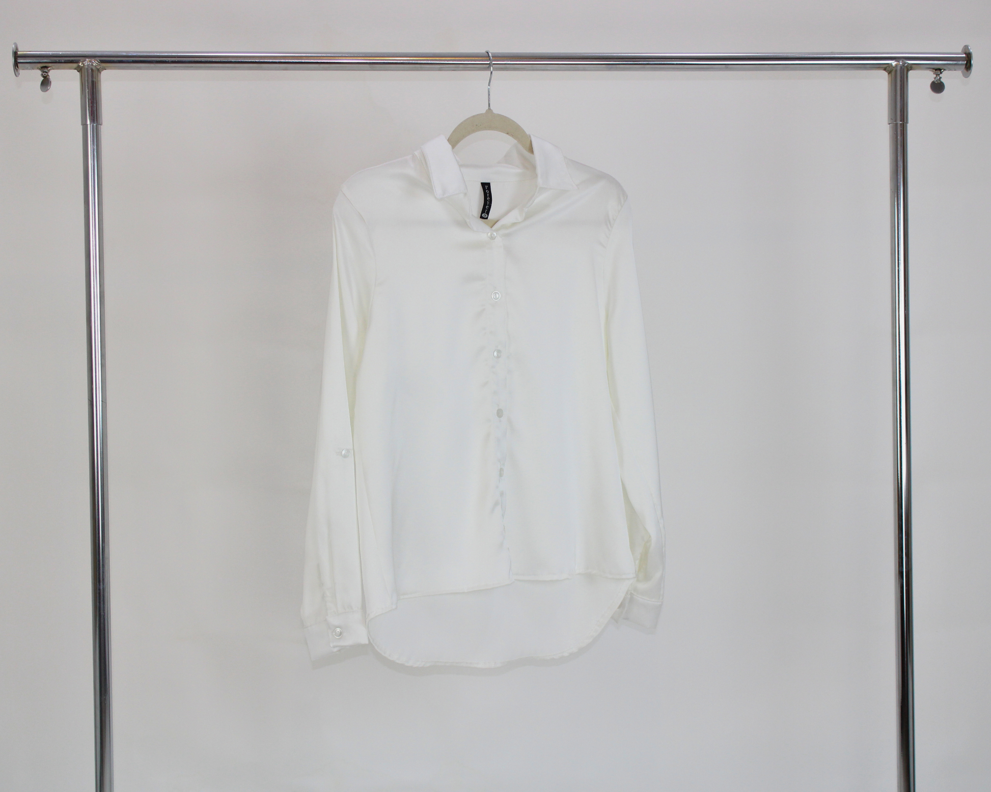 2647 Blusa Satin Con Caida