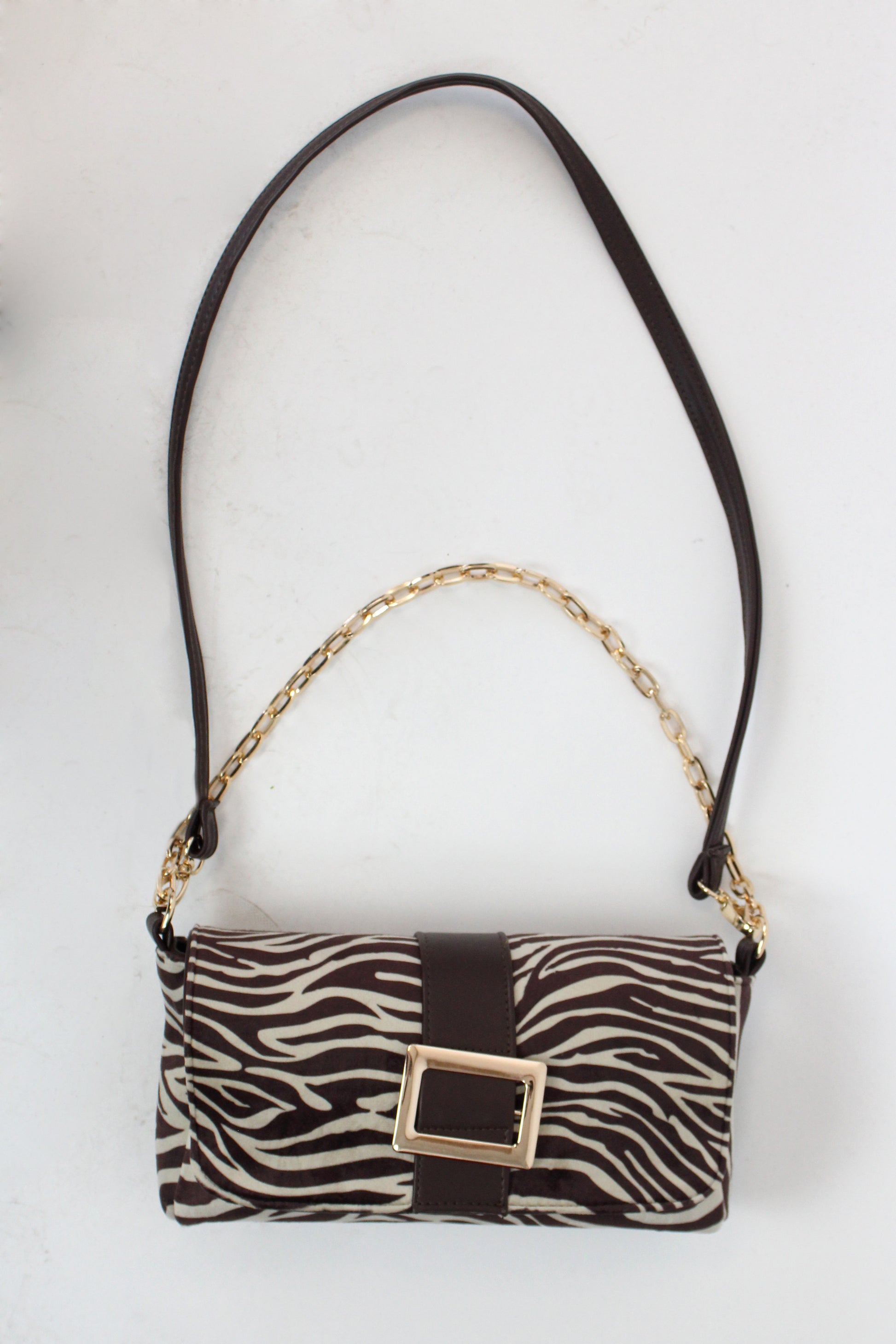 2148 Bolsa Rectangular Zebra Cafe Terciopelo y Hebilla