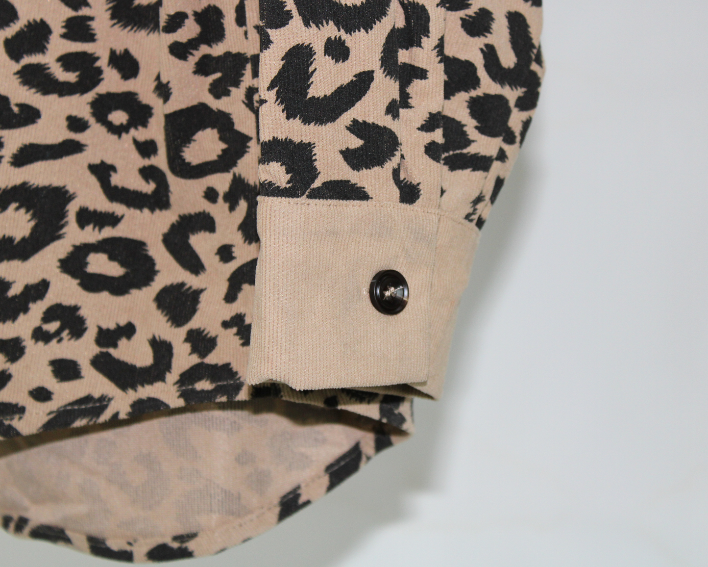 005ML24 Blusa Tipo Camisa Animal Print