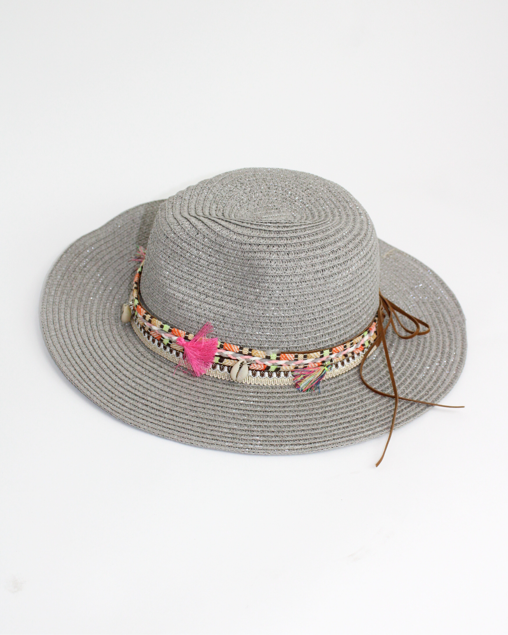 FH1187 Sombrero toquilla con motatas y conchas