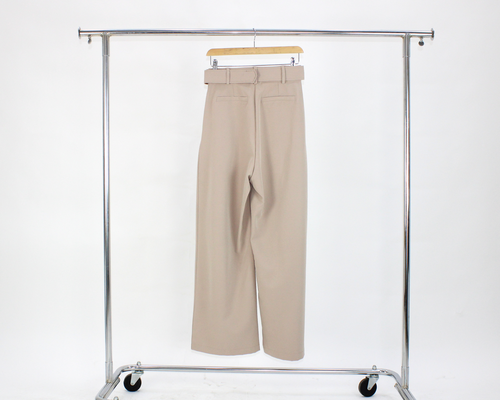 P443 Pantalon con Cinto Pierna Ancha Pinzas