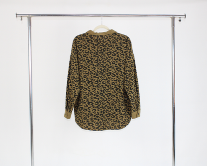 005ML24 Blusa Tipo Camisa Animal Print