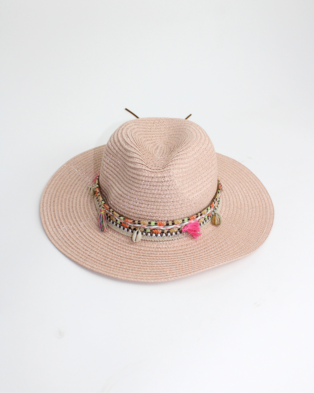 FH1187 Sombrero toquilla con motatas y conchas