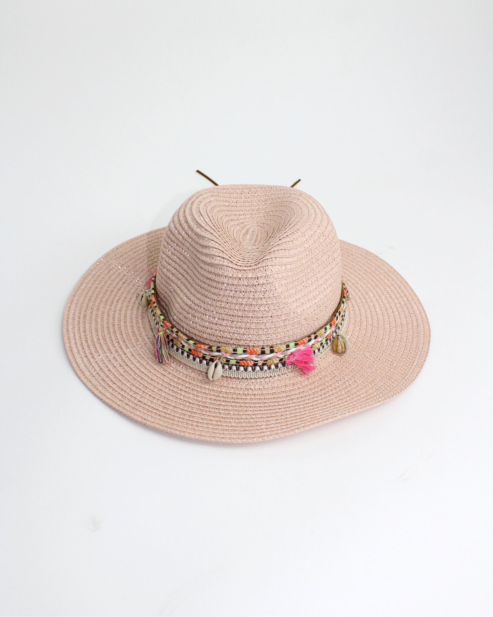 FH1187 Sombrero toquilla con motatas y conchas