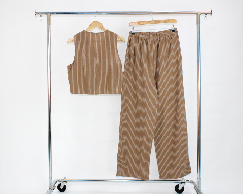 LDD1098 Conjunto De Rallas Pantalón Y Chaleco Con Listones
