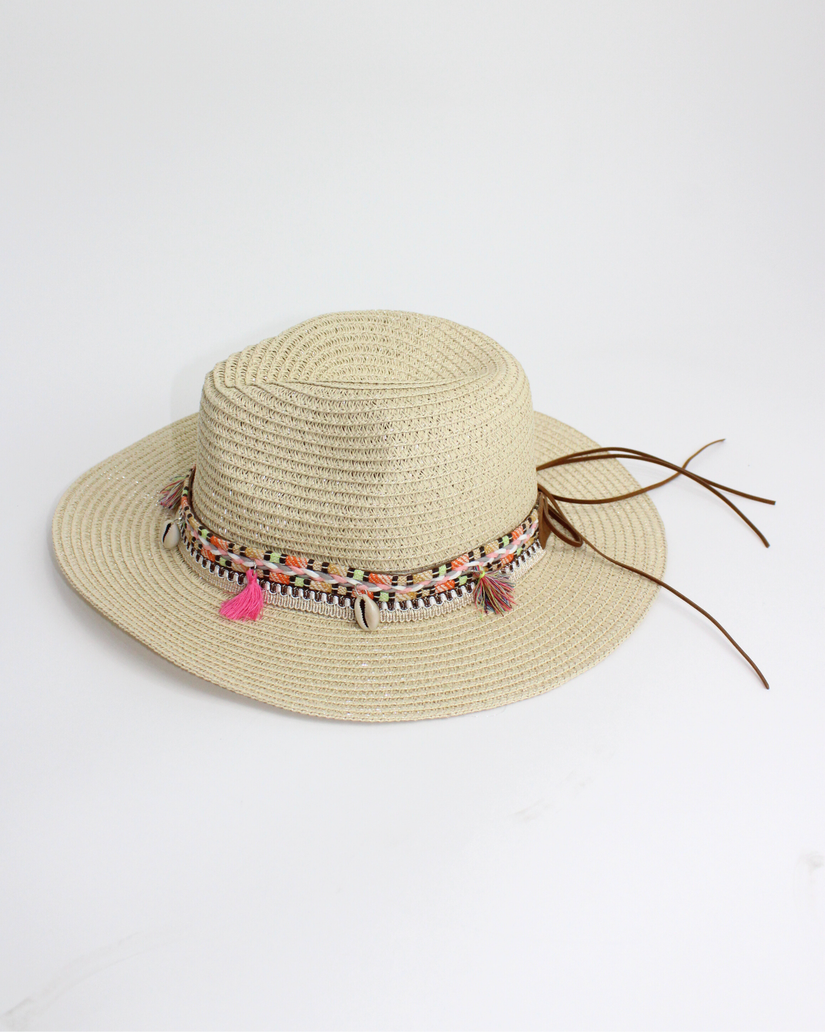 FH1187 Sombrero toquilla con motatas y conchas